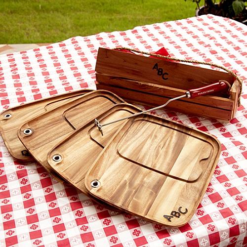 Classic Steak Branding Iron with Cedar Gift Box and Acacia Wood Steak Plates